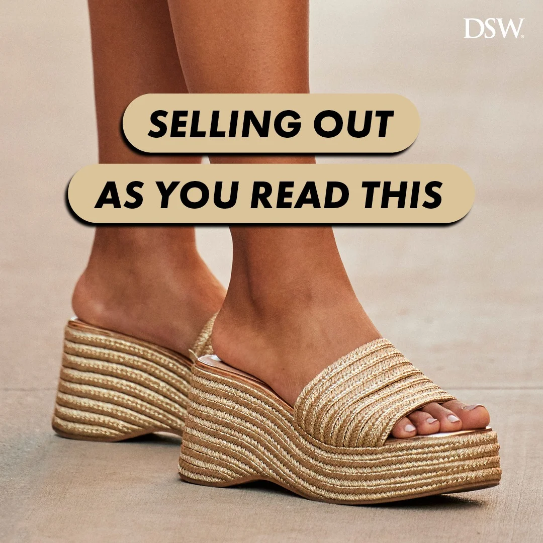 Anúncio da DSW no formato Anúncio Estático e Destaque de Produto