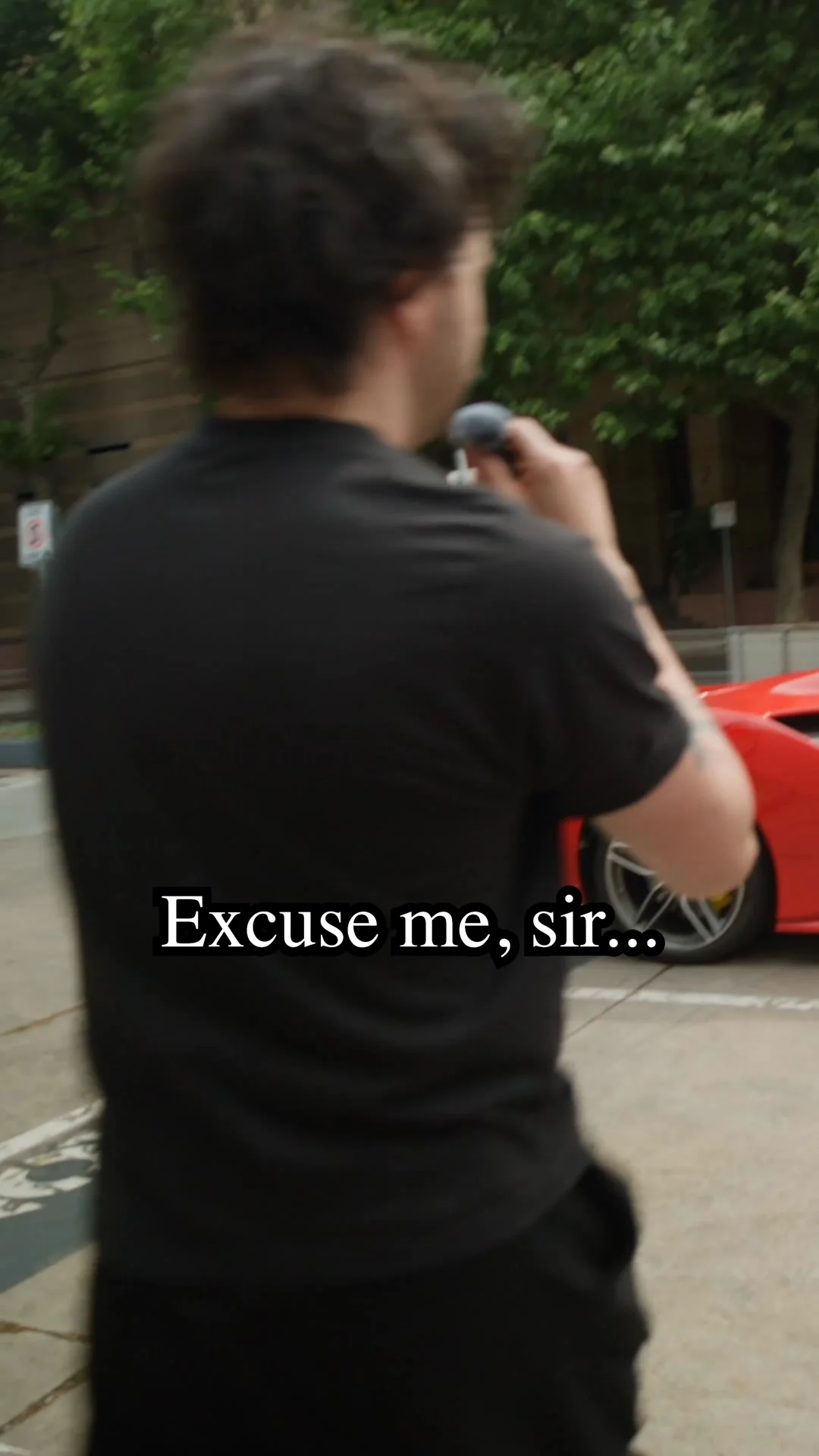 Anúncio em vídeo da Marca Pessoal no formato Man on the Street e Skit