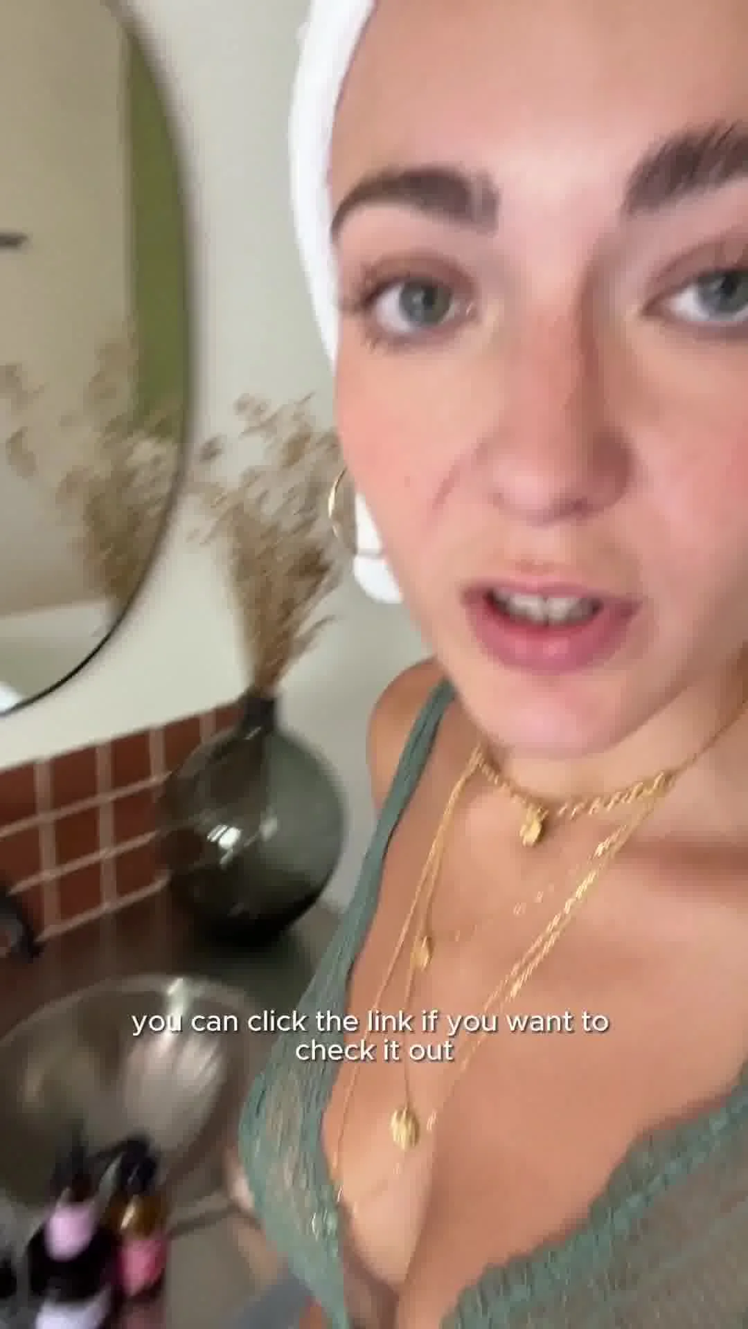 Anúncio em vídeo da OYO Skincare no formato Comparativo