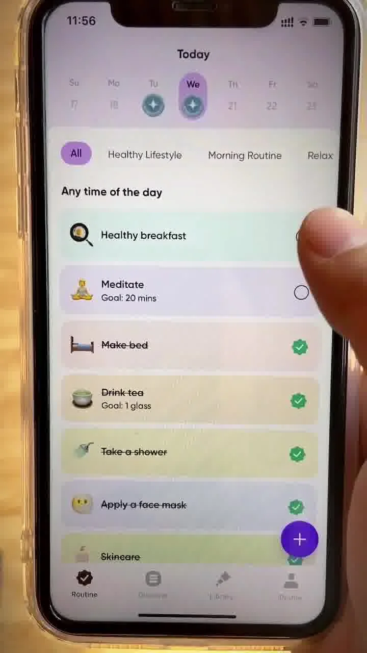 Anúncio em vídeo da Aplicativo de Hábitos no formato Day in the Life e Mockup do Produto