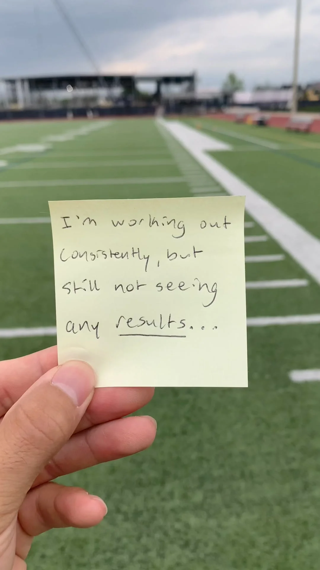 Anúncio em vídeo da Burst Creatine Gummies no formato Relatable Text-on-Screen e Storytelling