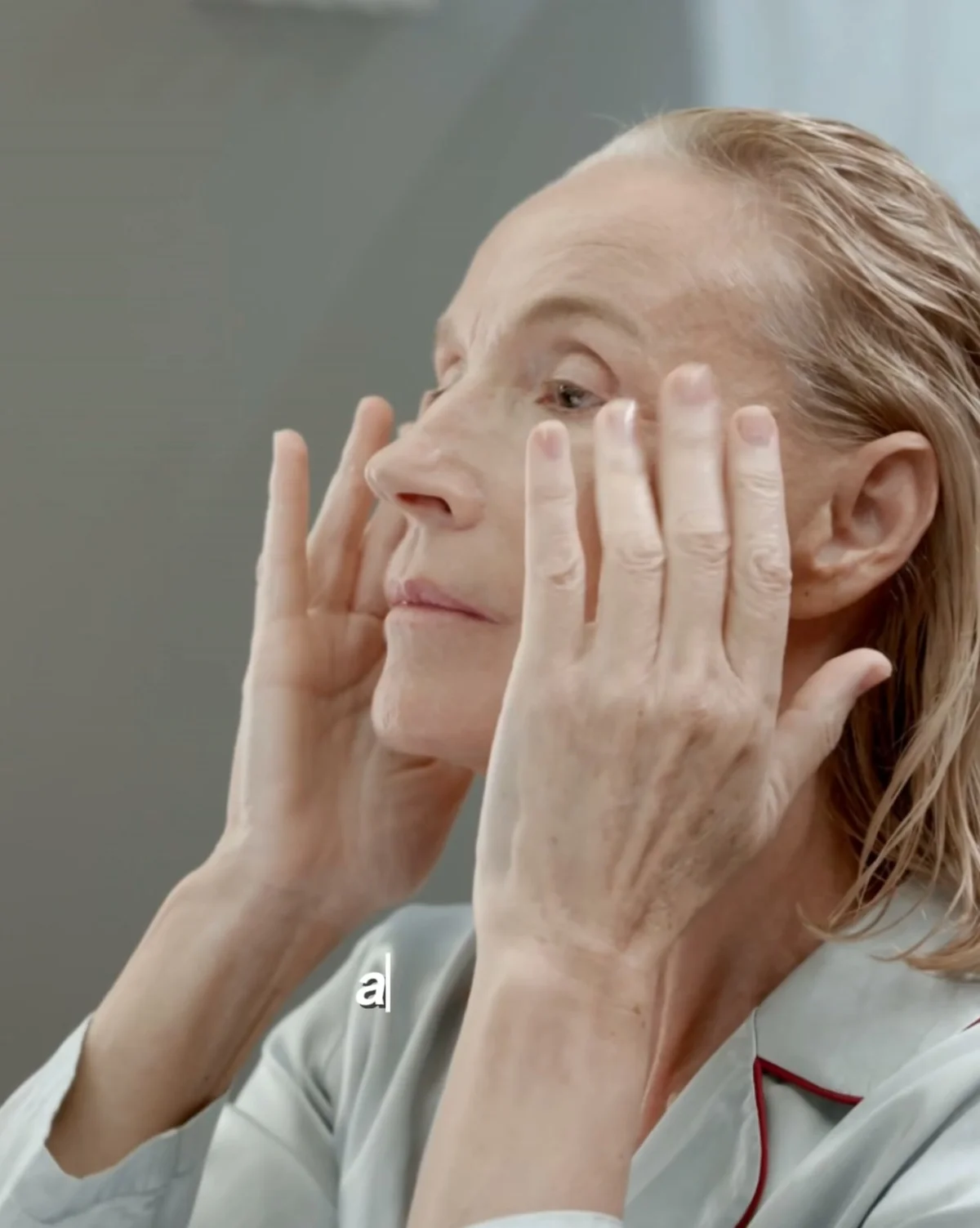 Anúncio em vídeo da Solawave no formato Antes e Depois e Depoimentos e Reviews