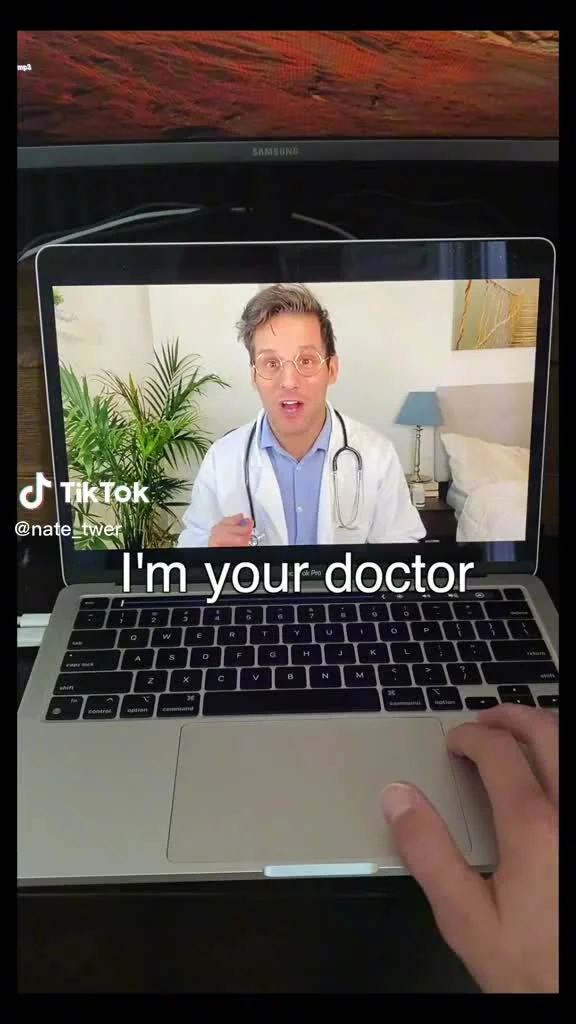 Anúncio em vídeo da Nate Twer no formato Skit e Talking Head
