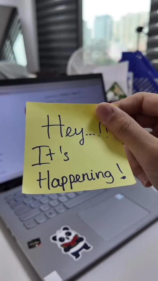 Anúncio em vídeo da Hairlife Vietnam no formato Behind the Scenes e Post-it